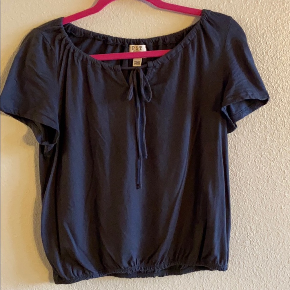 nordstrom grey top!